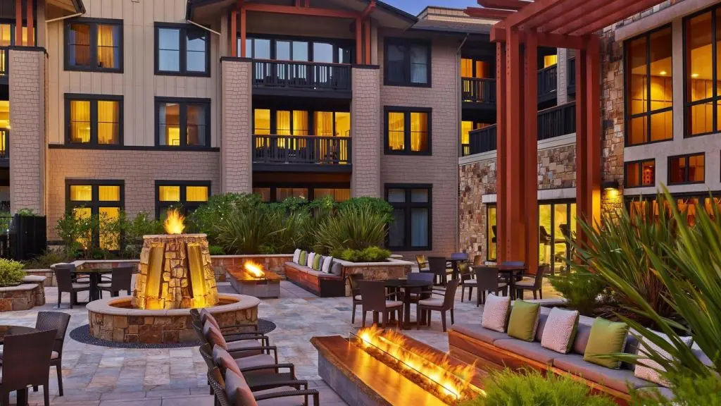 HOTEL & VENUE INFORMATION